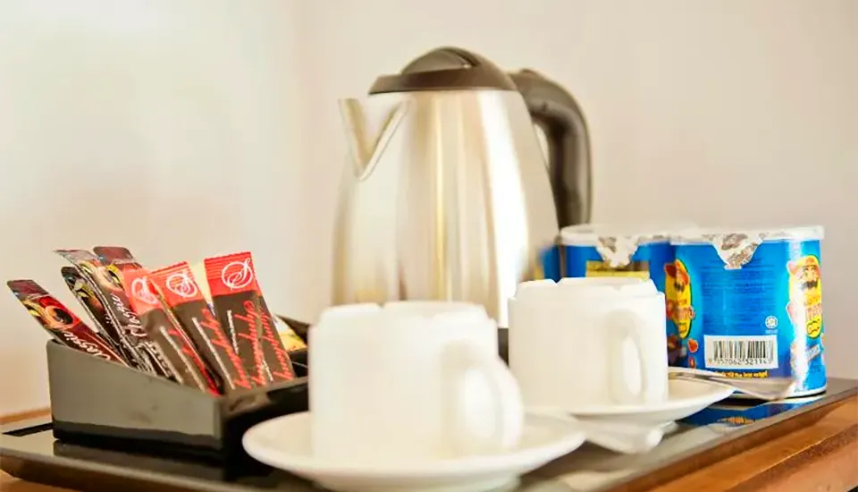 هتل کریستال سندز ویلامالدیو